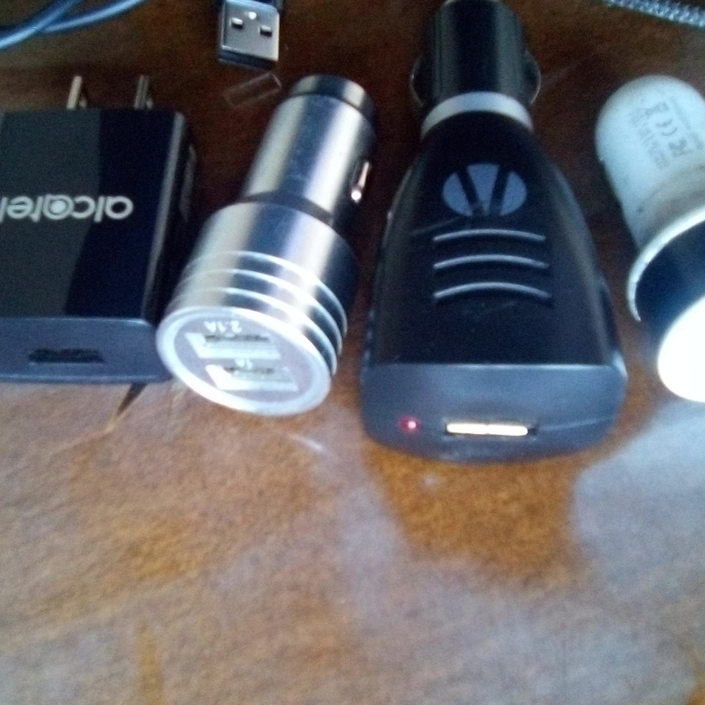 Items - Picture 11 of 16